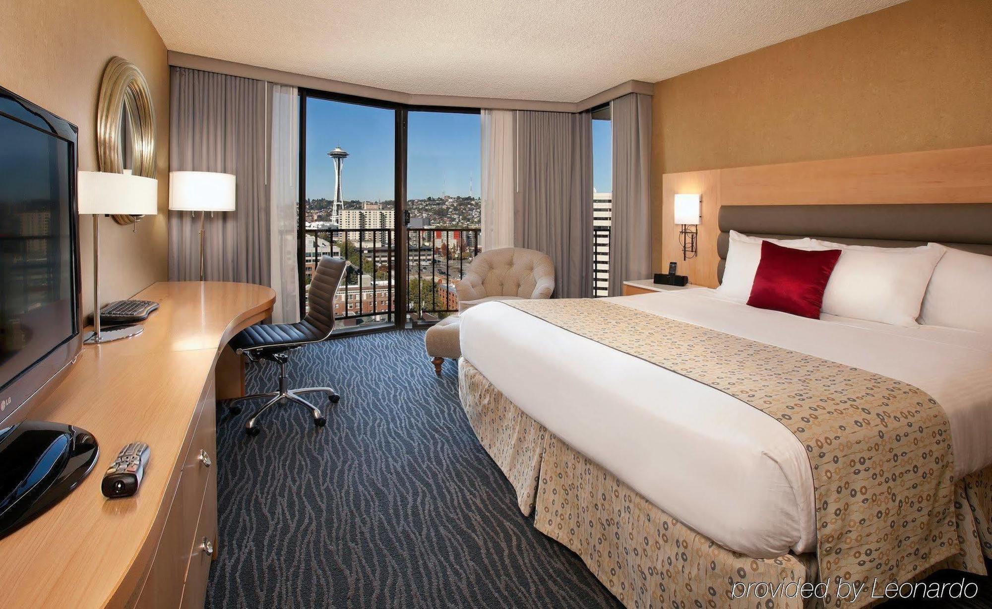 Warwick Seattle Hotel Room photo